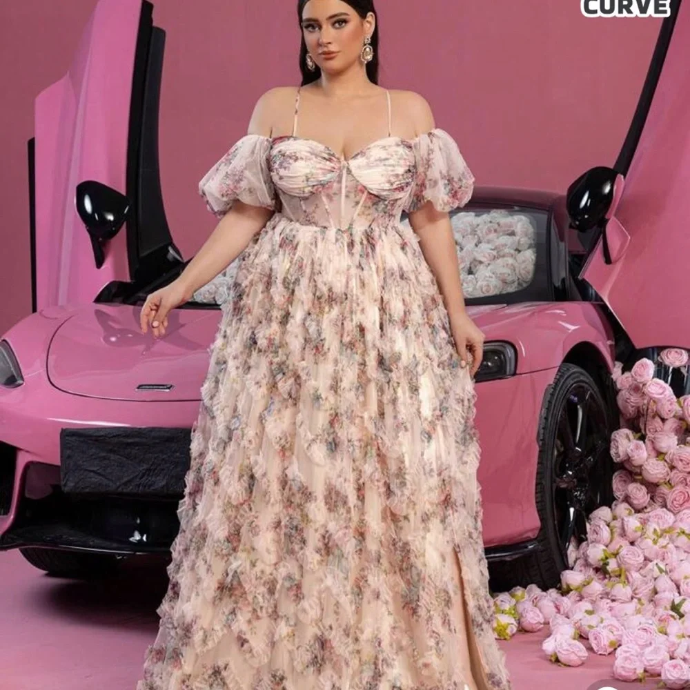 Elegant Floral Pink Dress - Picture 1 of 6